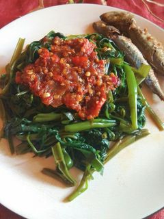 Foto resep Brambang asem plecing kangkung