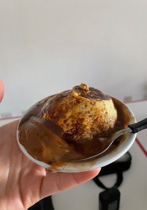 Una foto de Flan express en taza y microondas