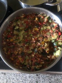 Una foto de Mix de verduras con jamón