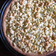 A picture of Apple & Lemon Curd Crumble Pie.
