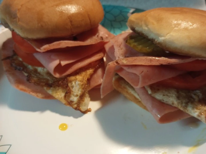 Easy Steps to Make Recipes Ham Egg and Tomato Sandwiches the Awesome  Perfect.