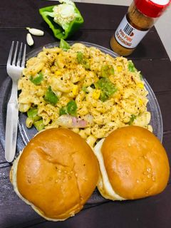 पेरी पेरी व्हाइट सॉस मैकरॉनी (peri peri white sauce macaroni recipe in Hindi) रेसिपी मुख्य फोटो