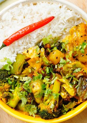 A picture of Mixed Vegetable Curry (no onion, no garlic).