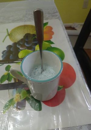 A picture of Blue Whipped cream.