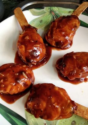 A picture of Indo Chinese  veg lollipops.