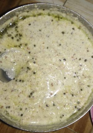 A picture of Coconut chutney.