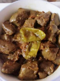 A picture of MUTTON LIVER In Clay pan.