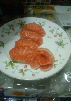 รูปของ ซูซิข้าวกล้องญี่ปุ่นปลาแซลมอน(คลีน)