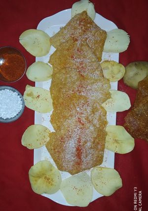 क्रंची पापड (crunchy papad recipe in marathi) रेसिपी चे मुख्य फोटो 