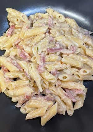 Una foto de Pasta con nata para cocinar