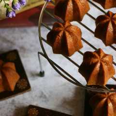 A picture of Kue Sakura.