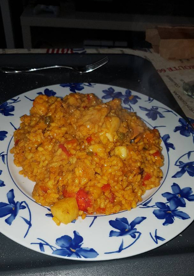 Una foto de Arroz con carabineros y rape