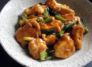 A picture of Stir-fried Chicken with Hoisin Sauce.