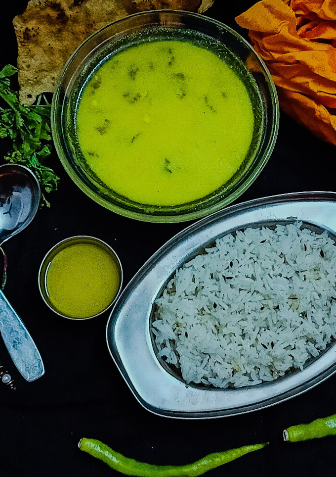 કઢી ભાત (Kadhi Bhat Recipe In Gujarati) રેસીપી મુખ્ય ફોટો