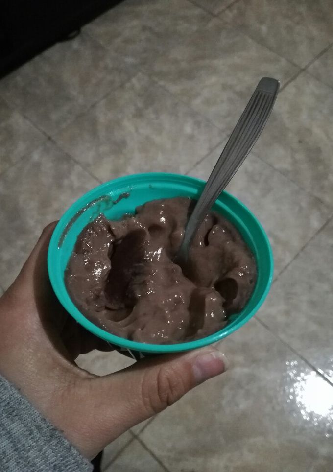 Una foto de Postrecito de dulce de leche/ chocolate