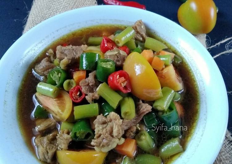 Asem-asem Daging Khas Semarang