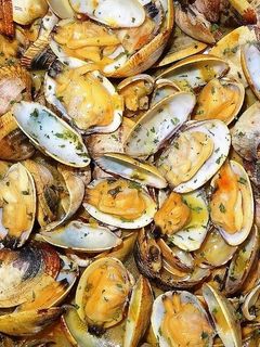 Una foto de Almejas a la marinera