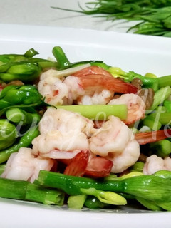 野蘆筍炒蝦仁 的食譜成品照片