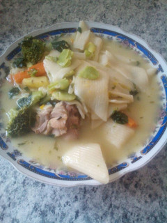 Una foto de Sopa de brócoli y espinaca