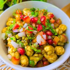 A picture of Diet Makhana Bhel.