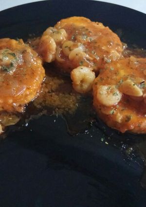 Una foto de Merluza en salsa con gambitas