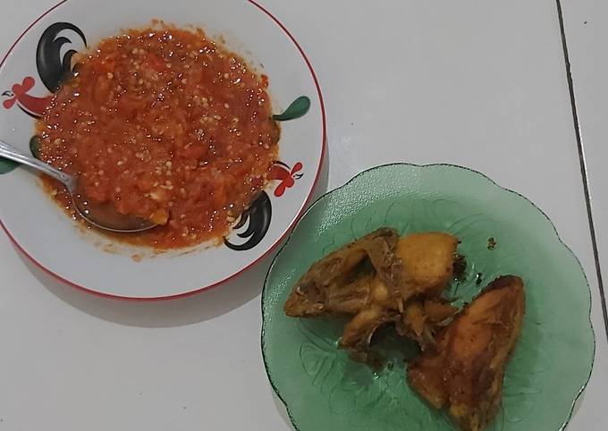 Ayam goreng sambel kukus