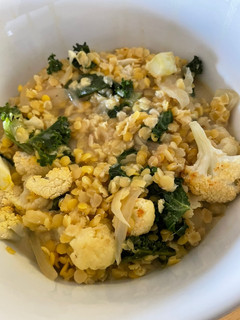 A picture of 1-Pot Cauliflower Dal Green Curry.