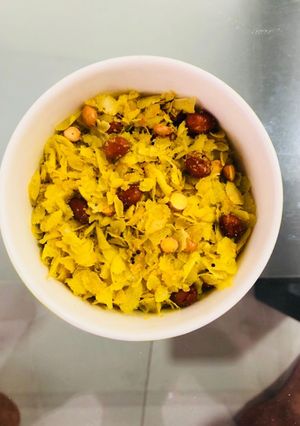 A picture of Poha Chivda.