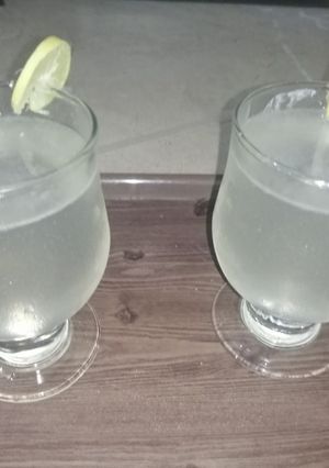 A picture of Refreshing Lemonade.