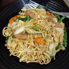 รูปของ Mie goreng burung dara