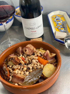 Una foto de Carillas con carne y patatas