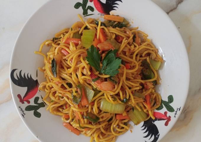 Resep Mie Goreng Sederhana II Oleh Mutia Rahmi - Cookpad