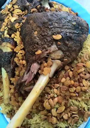 صورة لوصفة فخدة عجل مع الرز المبهر