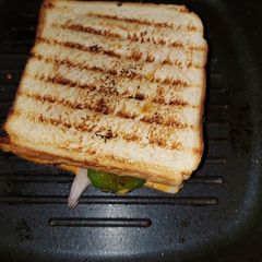 A picture of Grilled sandwich.