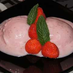 Una foto de Helado casero de Fresa