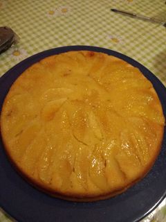 Una foto de Torta de manzana invertida