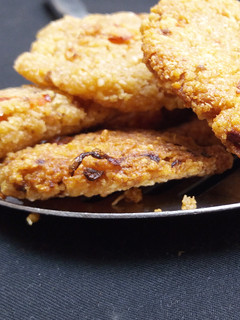A picture of Garri fritters.