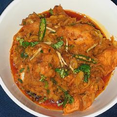 A picture of Cabbage & chicken curry.