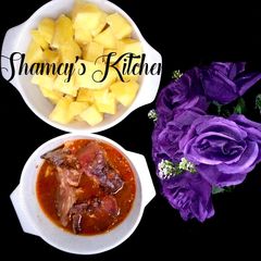 A picture of Pepper fish with potatoes.