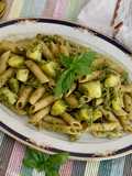 Penne integrali con fagiolini patate e pesto