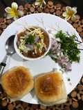 चीजी पावभाजी मिसळ (Cheesy Misal Pav Recipe In Marathi)
