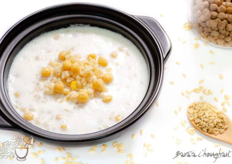 Simple Way to Serve Tasteful Wheat_and_Yoghurt_Porridge