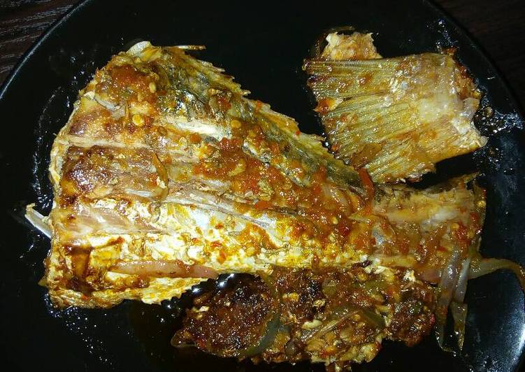 Grilled spicy fish