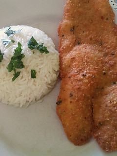 Una foto de Milanesa de merluza