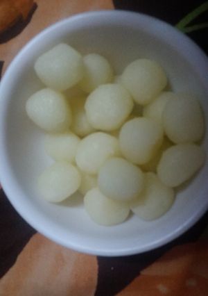 A picture of Homemade chennai rasgulle.