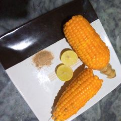 A picture of Sweet Corn 🌽on the Cob.