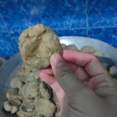 รูปของ Pempek Kulit (Daging Merah Tenggiri X Kulit Tenggiri)