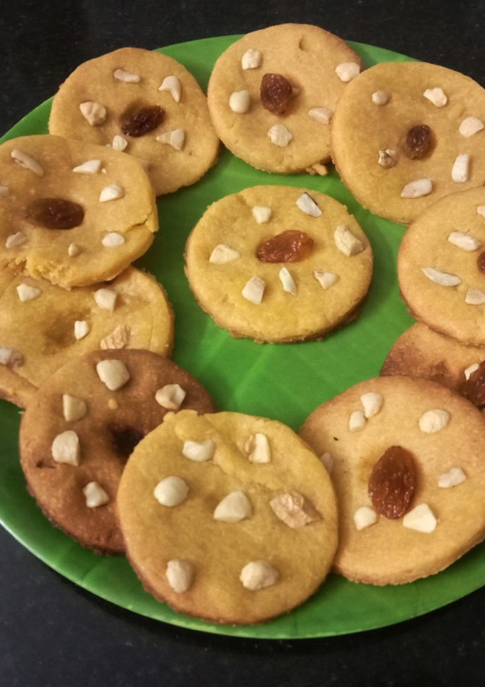 கடலை மாவு குக்கீஸ் (Kadalai maavu cookies recipe in tamil) செய்முறை முக்கிய புகைப்படம்
