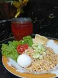 Nasi goreng bumbu sambal goreng