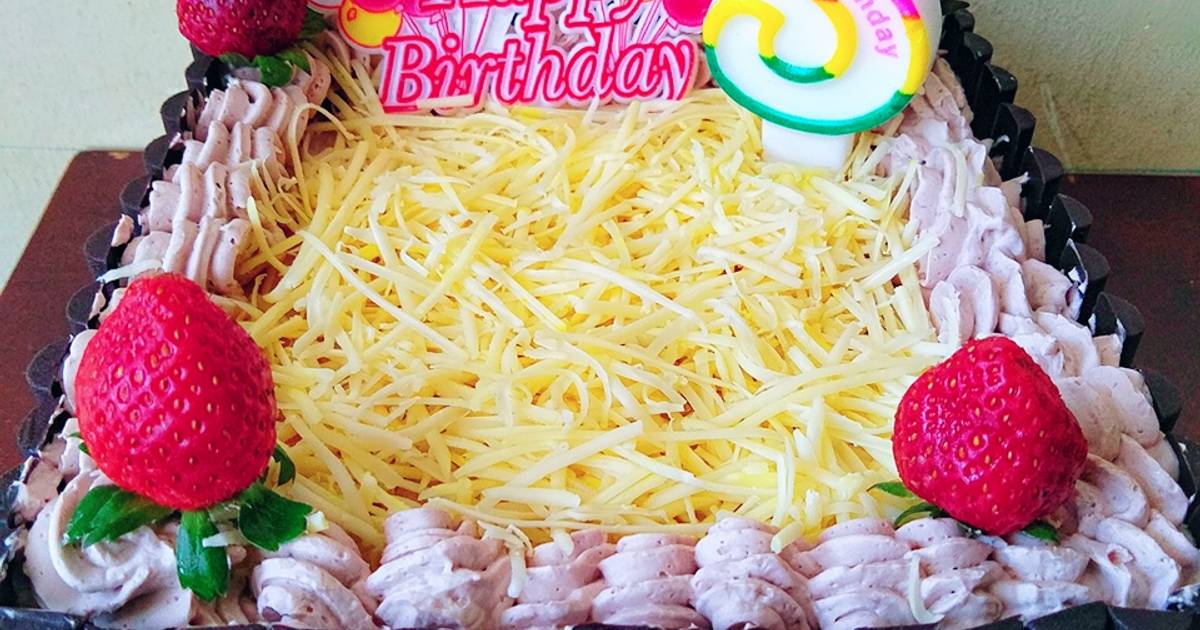 Resep 5. Kue ulang tahun yg simpel mudah oleh Fitri Puspitasari - Cookpad